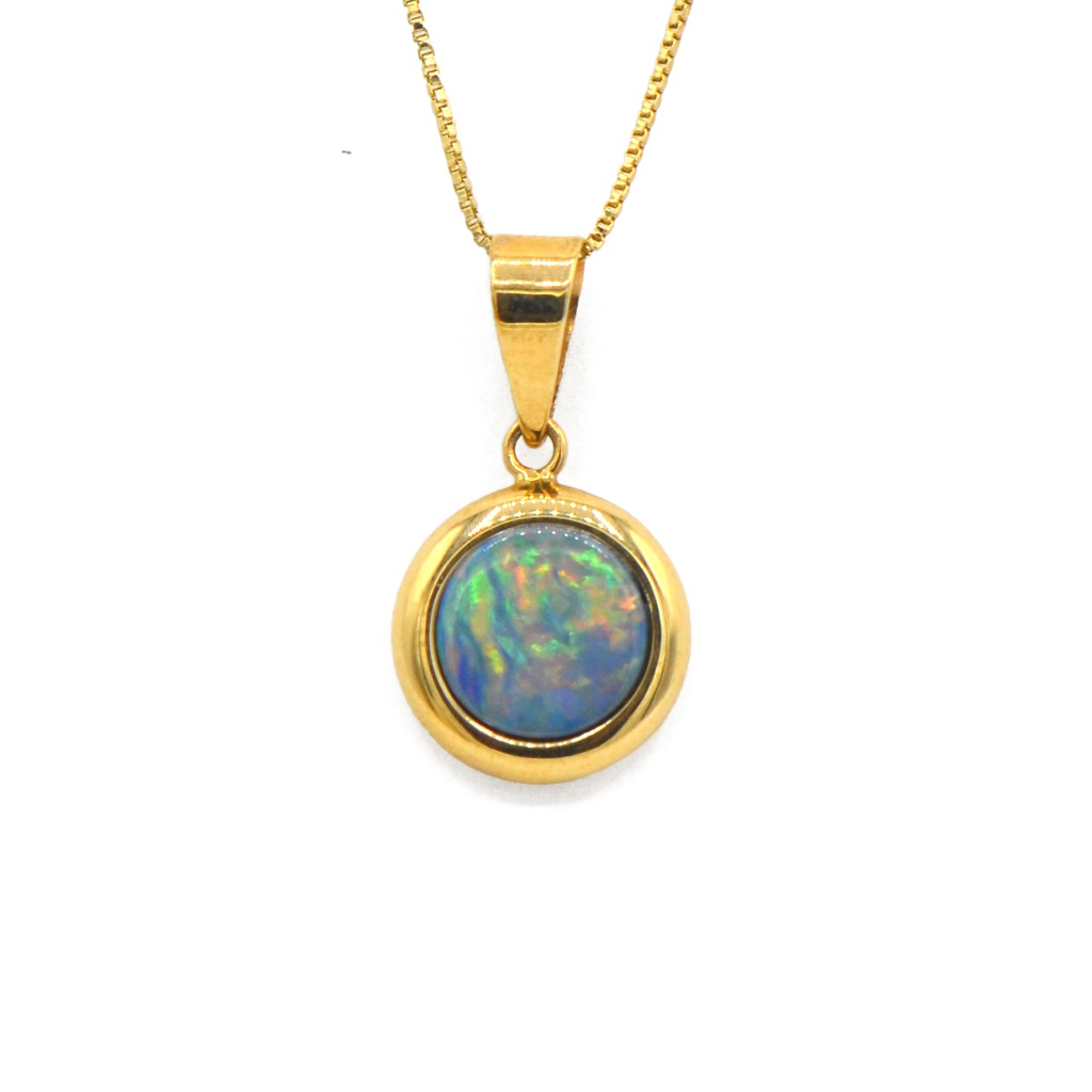 14k Yellow Gold Round Opal Pendant